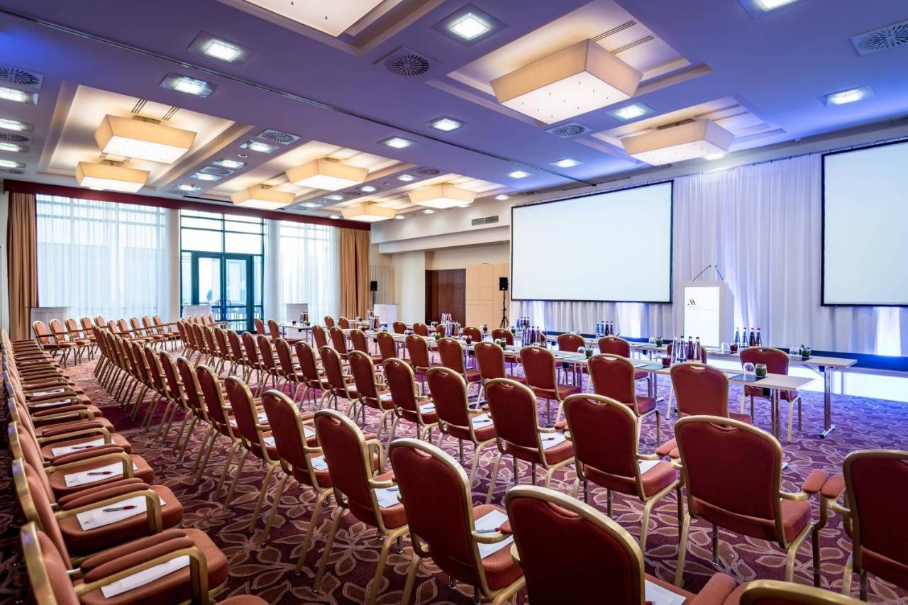 Munich Airport Marriott 4*