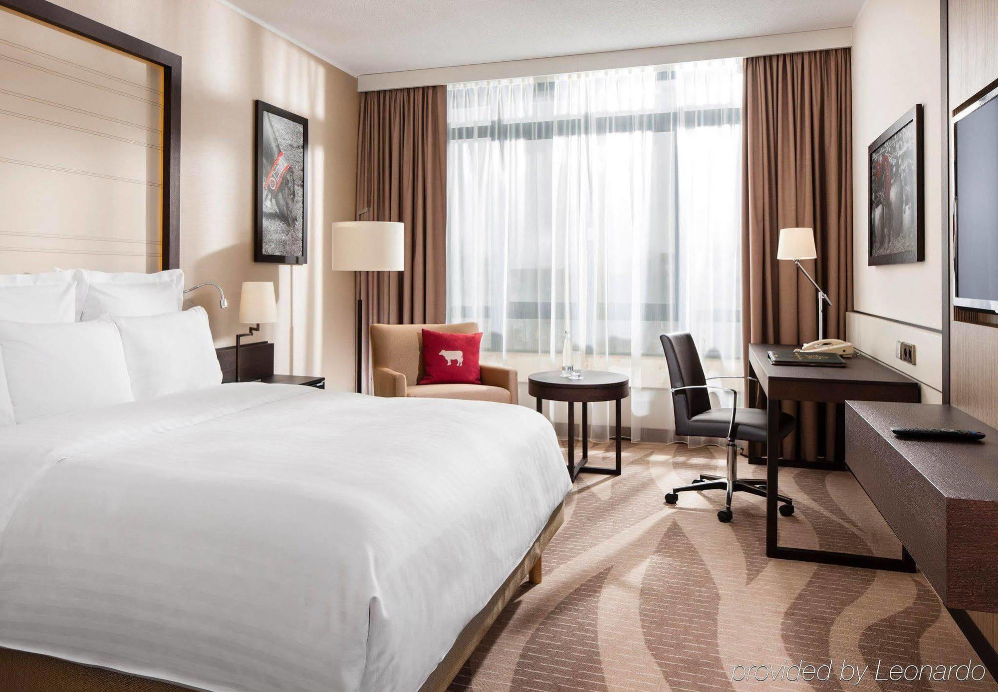 Munich Airport Marriott 4*