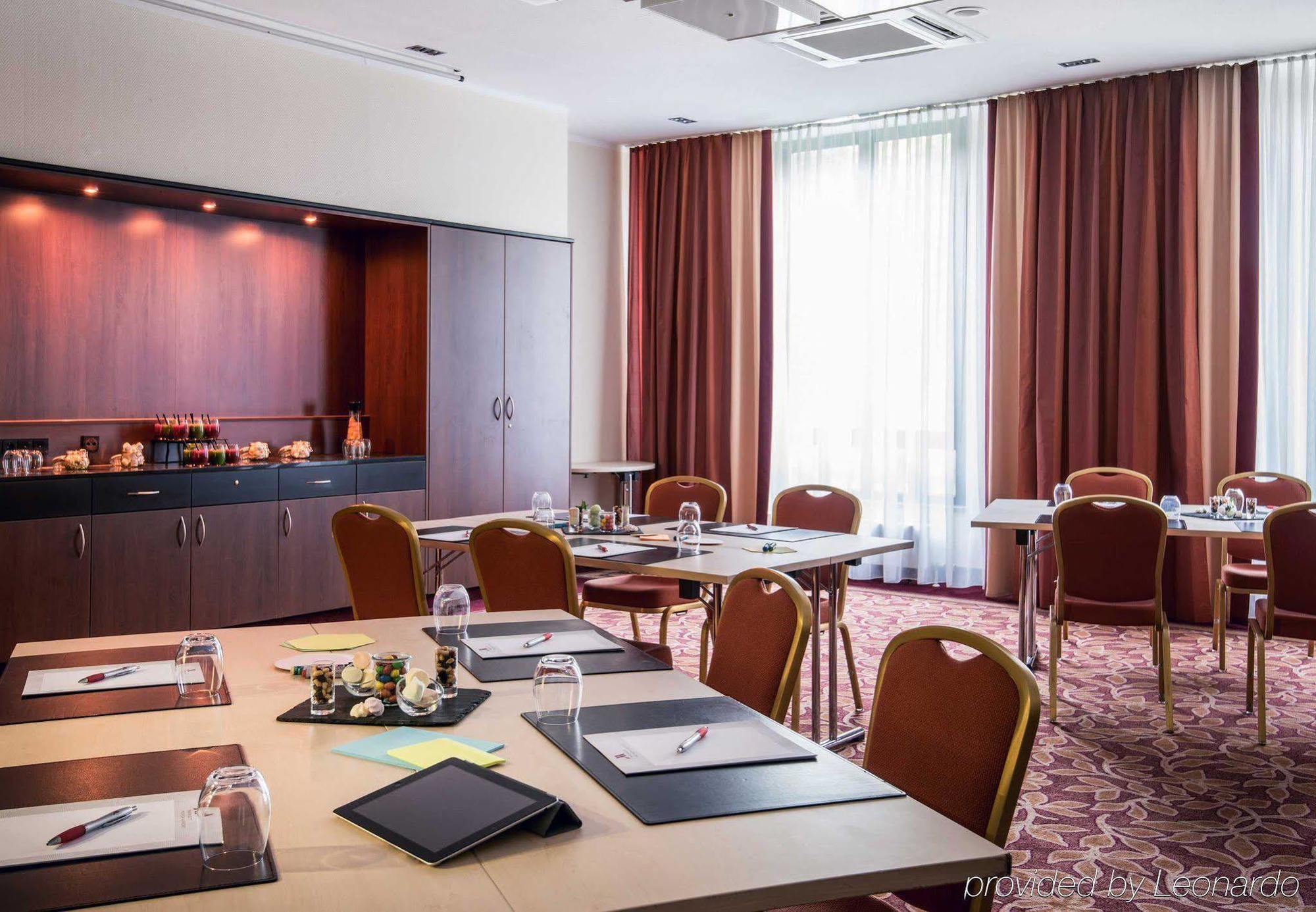 Munich Airport Marriott Hotel 4*